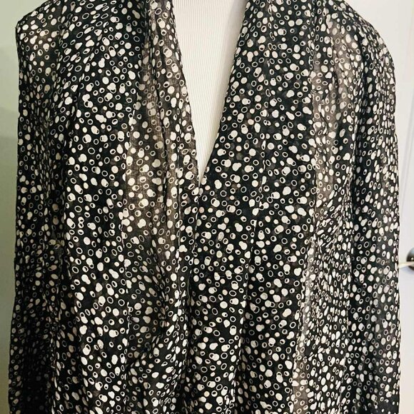 NWT Handmade Polka Dot Scarf by Sana – Classic Black & White Elegance - Picture 6 of 10